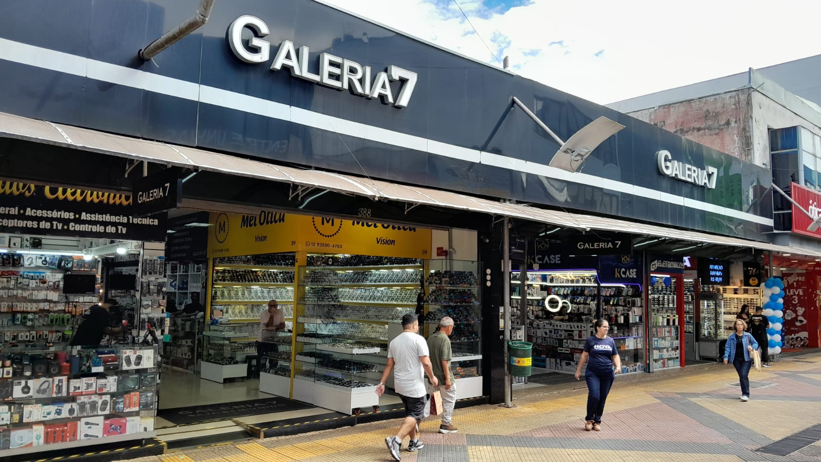 Fachada da Galeria 7, no Centro de São José dos Campos